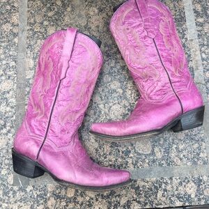 Vibrant Pink Heeled Cowboy Boots